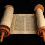 Bir Kutsal Kitap :  Eski Ahit